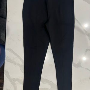 Brand new with tags Elie Tahari pull on stretch pants with ankle side zip